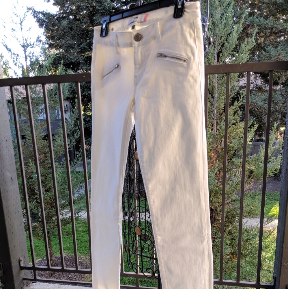 Cabi white skinny jeans#5306 New never worn